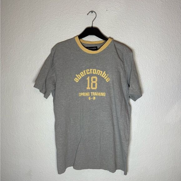 Men’s Abercrombie & Fitch Gray Tee with Yellow Trim Size XL - Picture 1 of 4